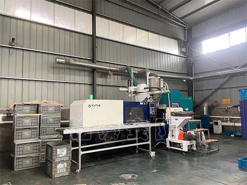 �}(c��ng)��(ch��)չʾ