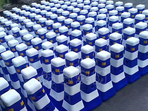 �}(c��ng)��(ch��)չʾ